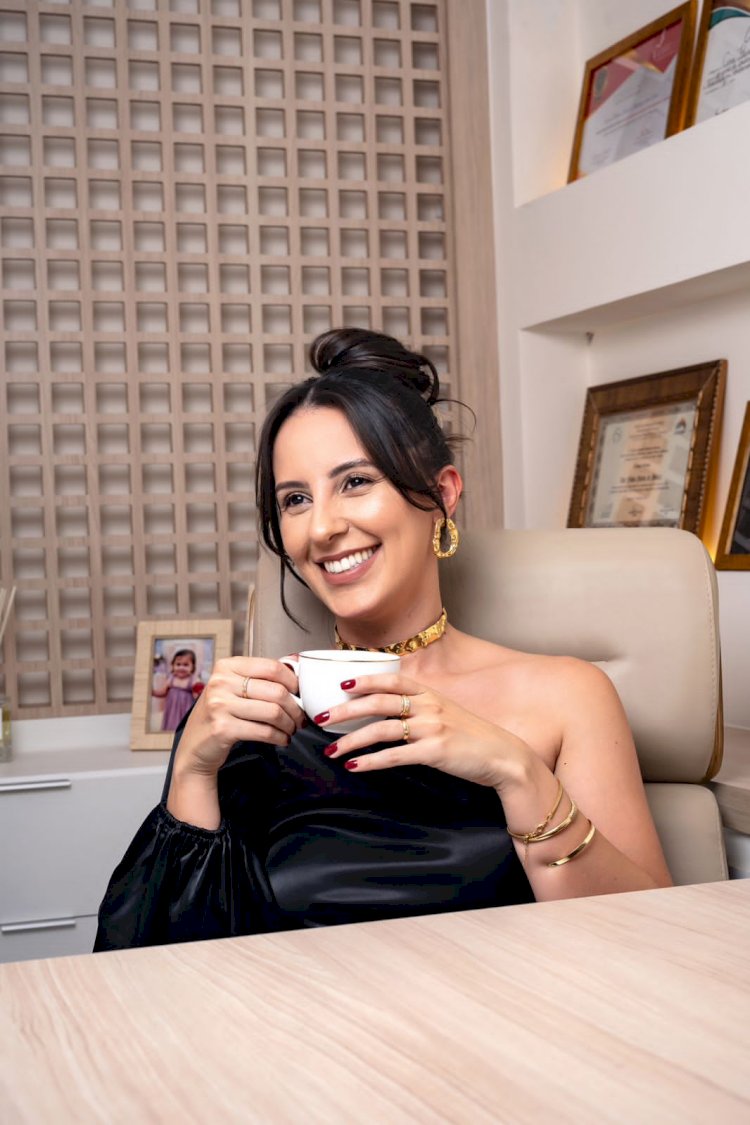 A Tendência da Harmonização Facial em 2025: A Visão da Dra. Ana Flávia Saroa Sobre Naturalidade e Elegância