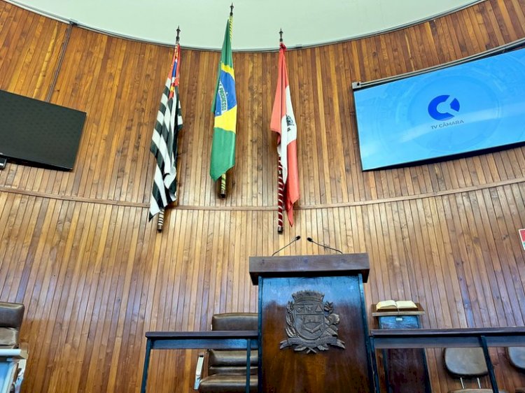 Aumento Salarial para Prefeito, Vice e Secretários de Marília Tem 16 Votos Favoráveis. Apenas 1 Vereador Votou Contra